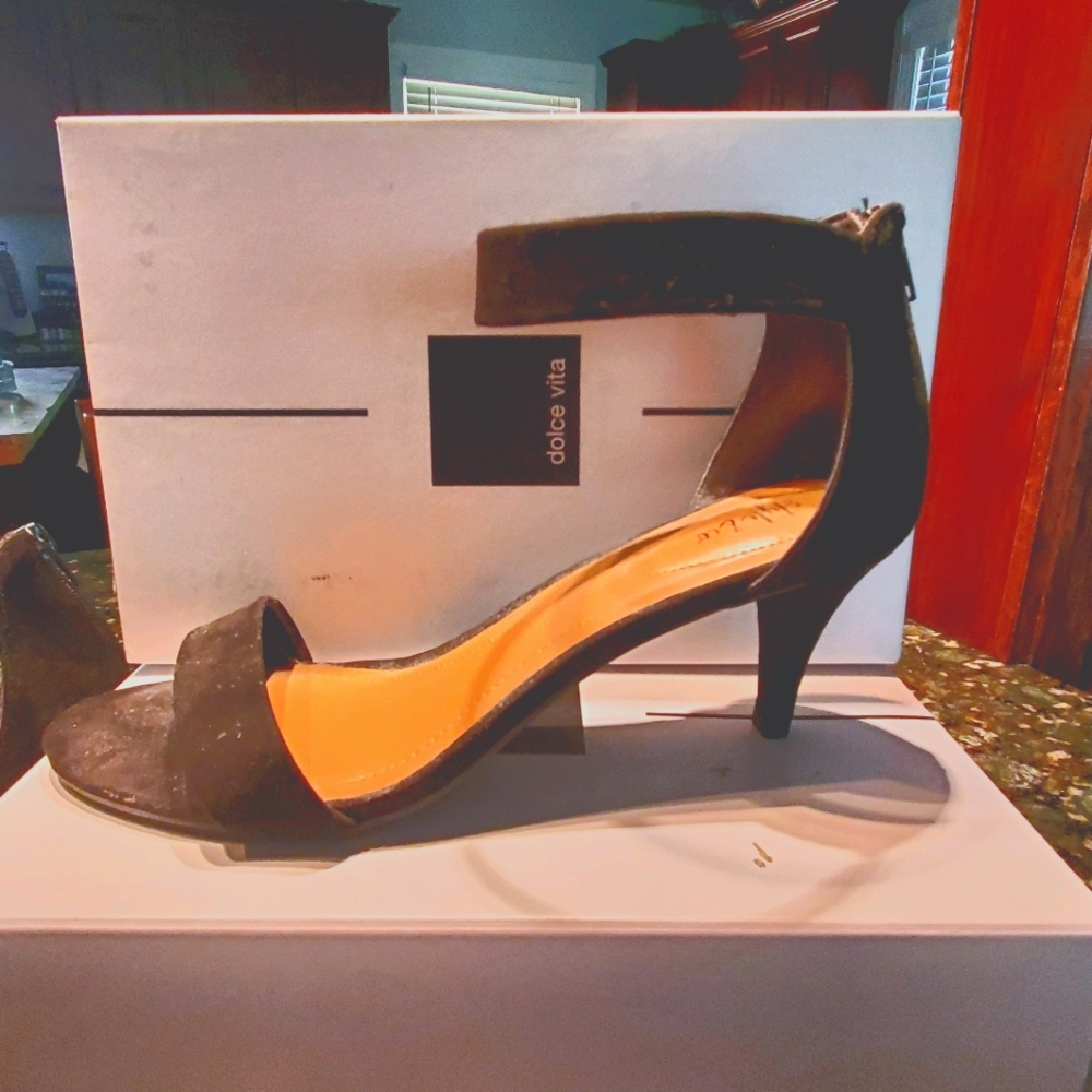 Black paycee sandals